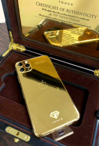 Apple  iphone 11 pro gold 2019 Model