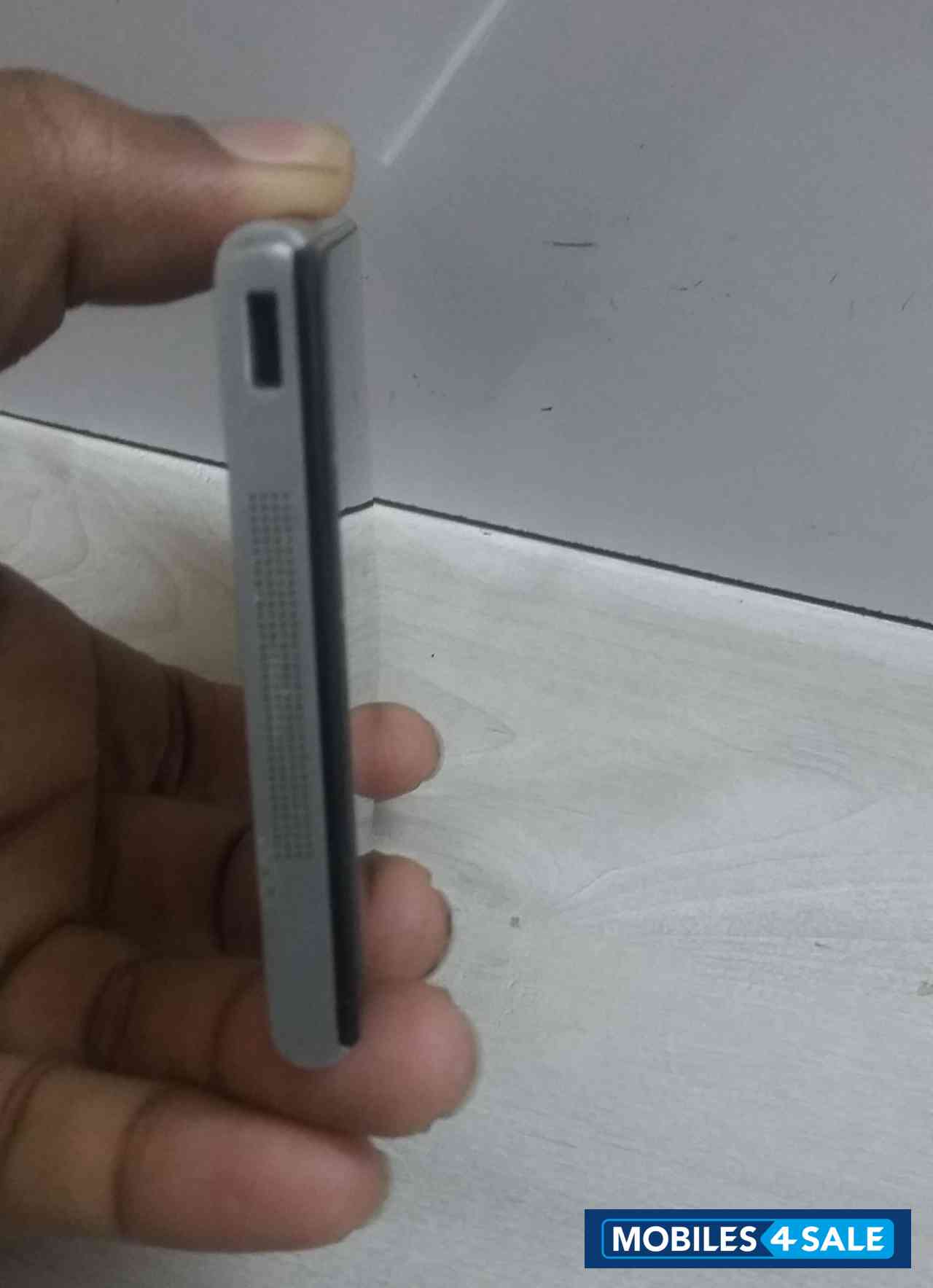 Silver Xiaomi MI-3