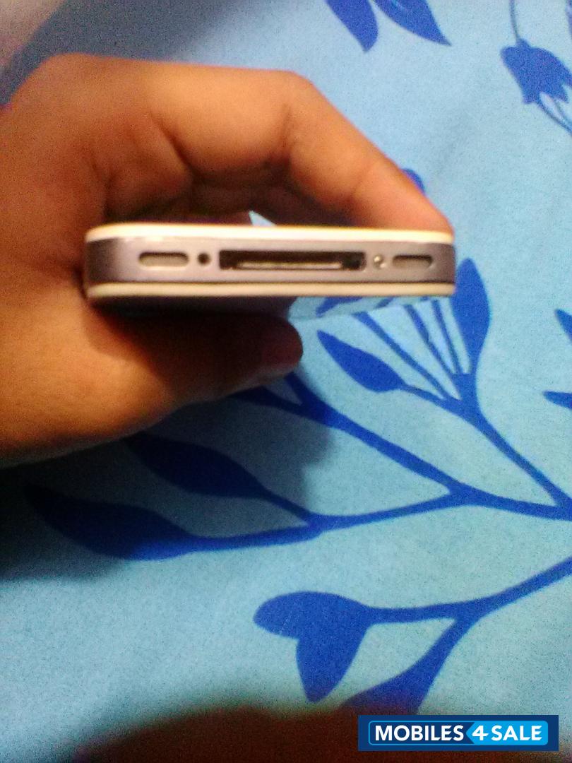 Apple  iphone 4s 8gb