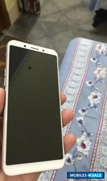 Oppo  A83