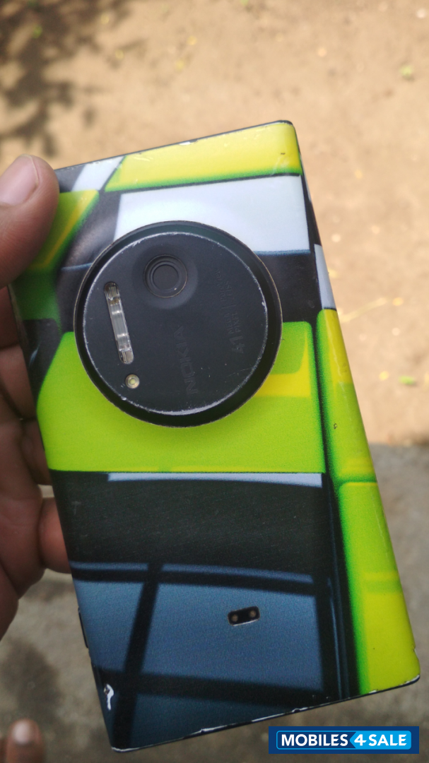 Nokia  Lumia 1020