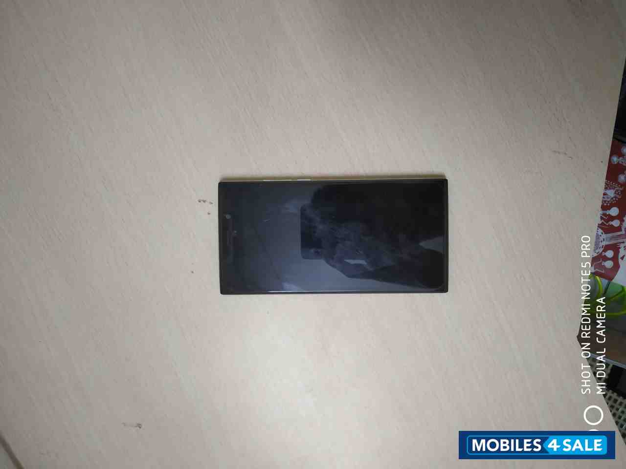 Black Micromax  Micromax canvas play 4g