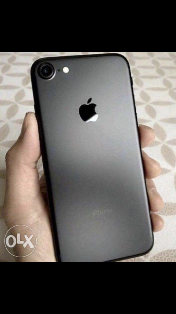 Apple  iPhone 7 32 GB