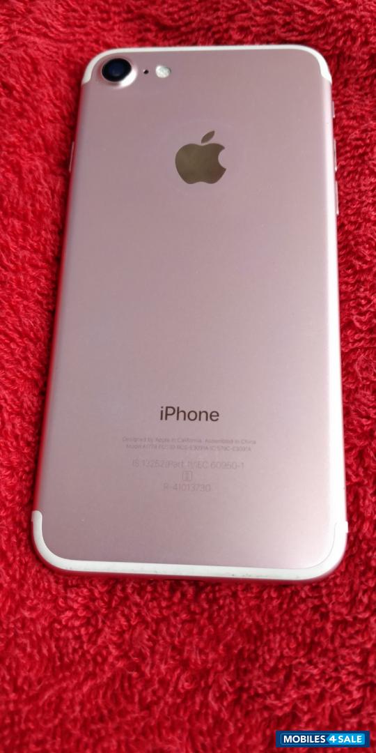 Rose Gold Apple iPhone 7