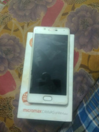 Micromax Q427