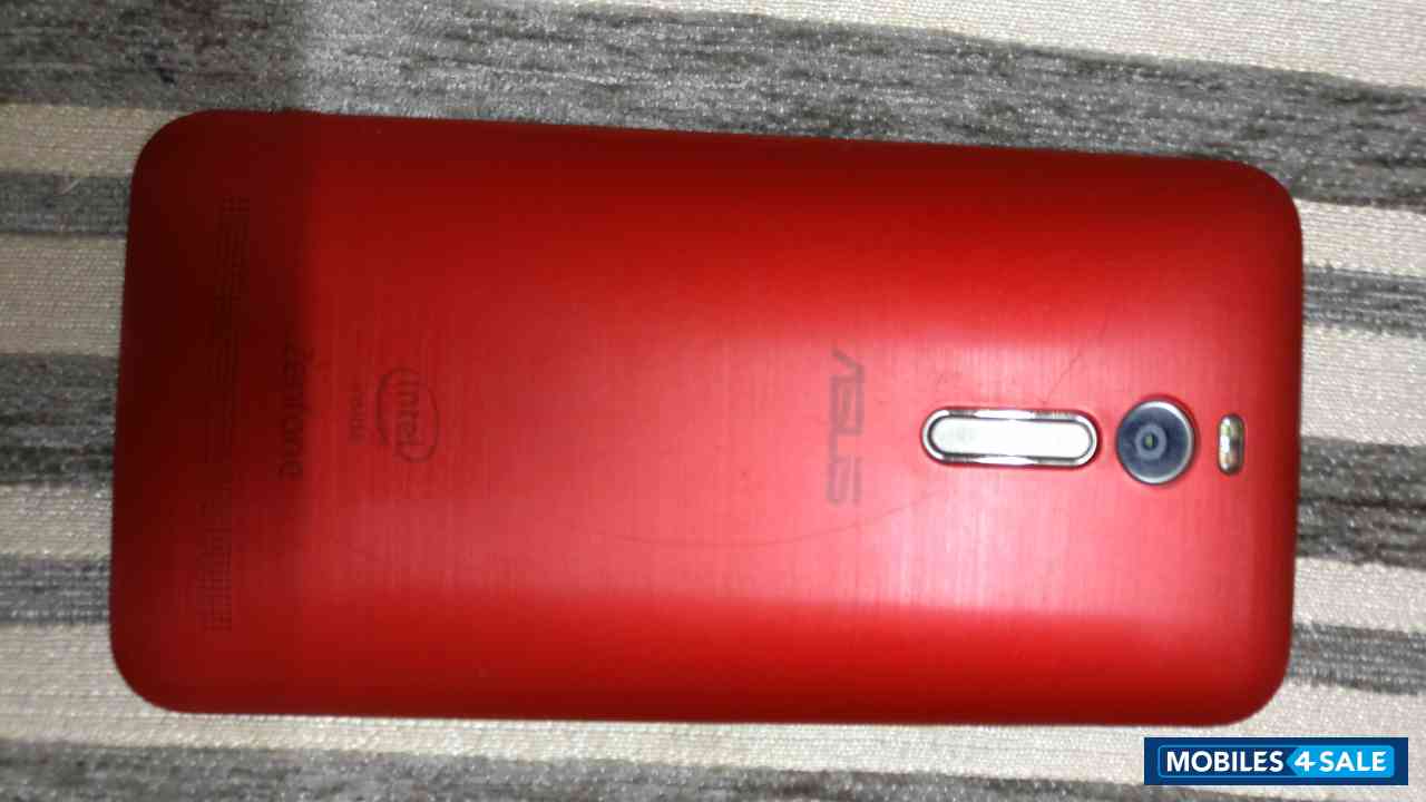 Red Asus Zenfone 2 ZE551ML
