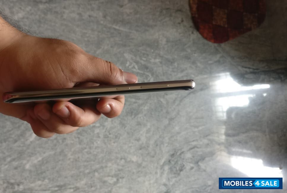 Midnight Black Samsung Galaxy S8