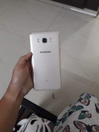 Samsung  galaxy j7 2016