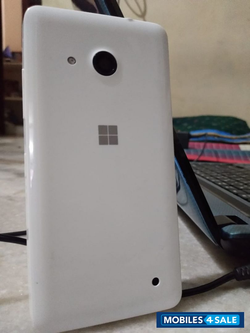White Microsoft Lumia 550