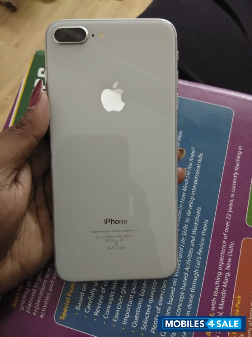 Apple i phone 8 plus 64gb