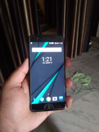OnePlus  5