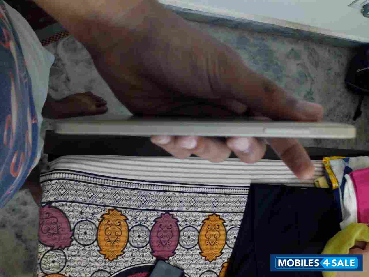 Samsung  Samsung Galaxy A7