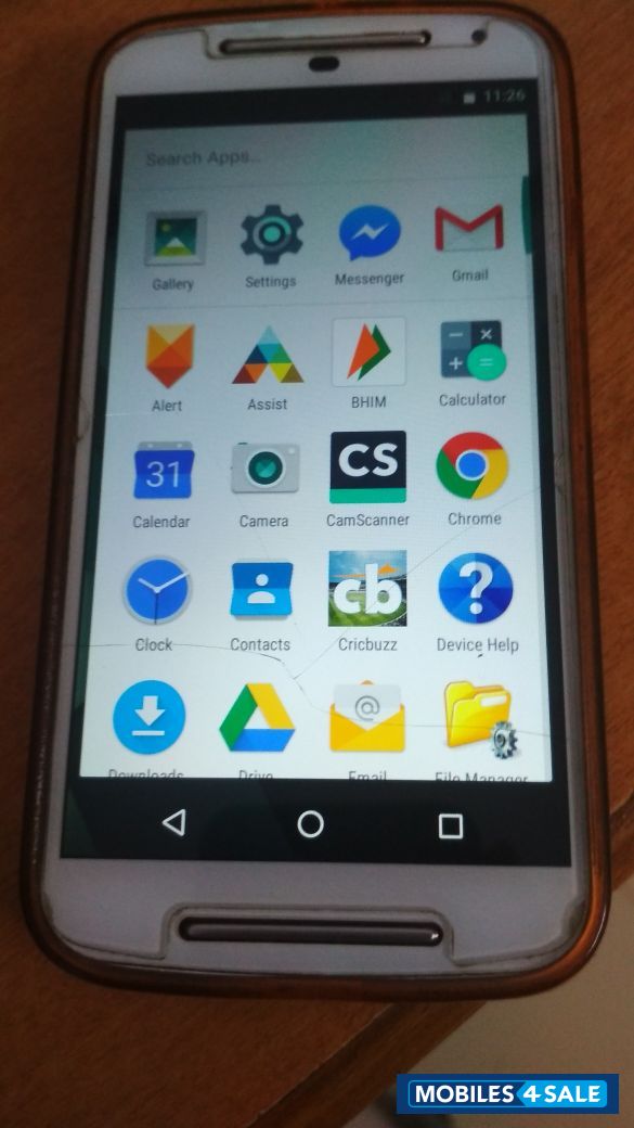 White Motorola  moto g2