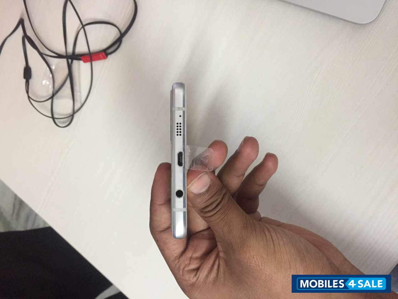 White Samsung  Galaxy A9