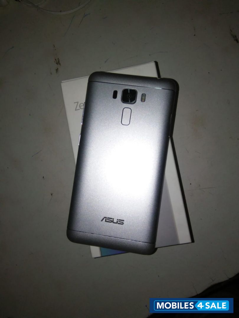 Asus  Zenfone 3 laser