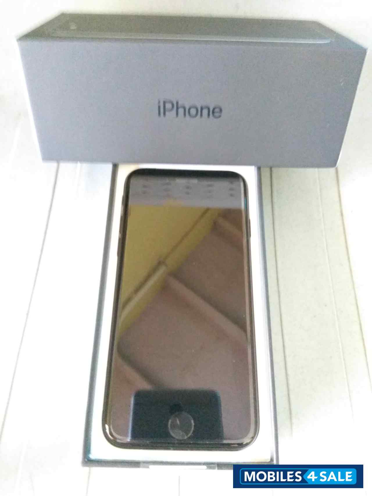 Apple  Iphone 7 128gb jet black