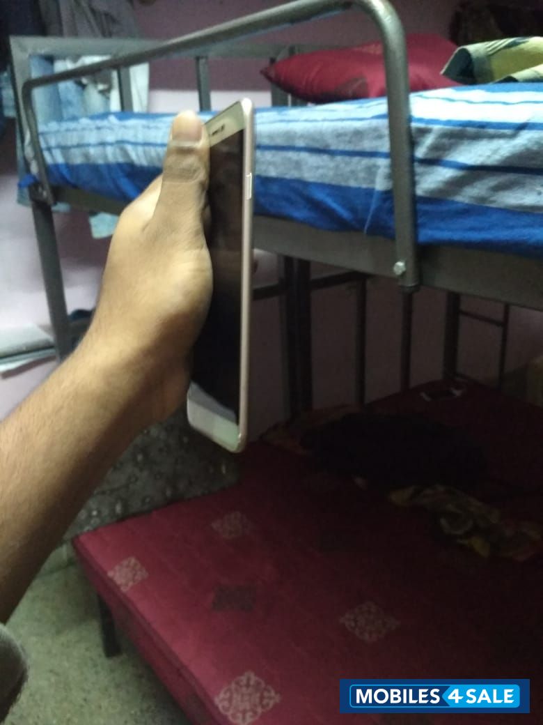 Gold Coolpad  Coolpad note 3s