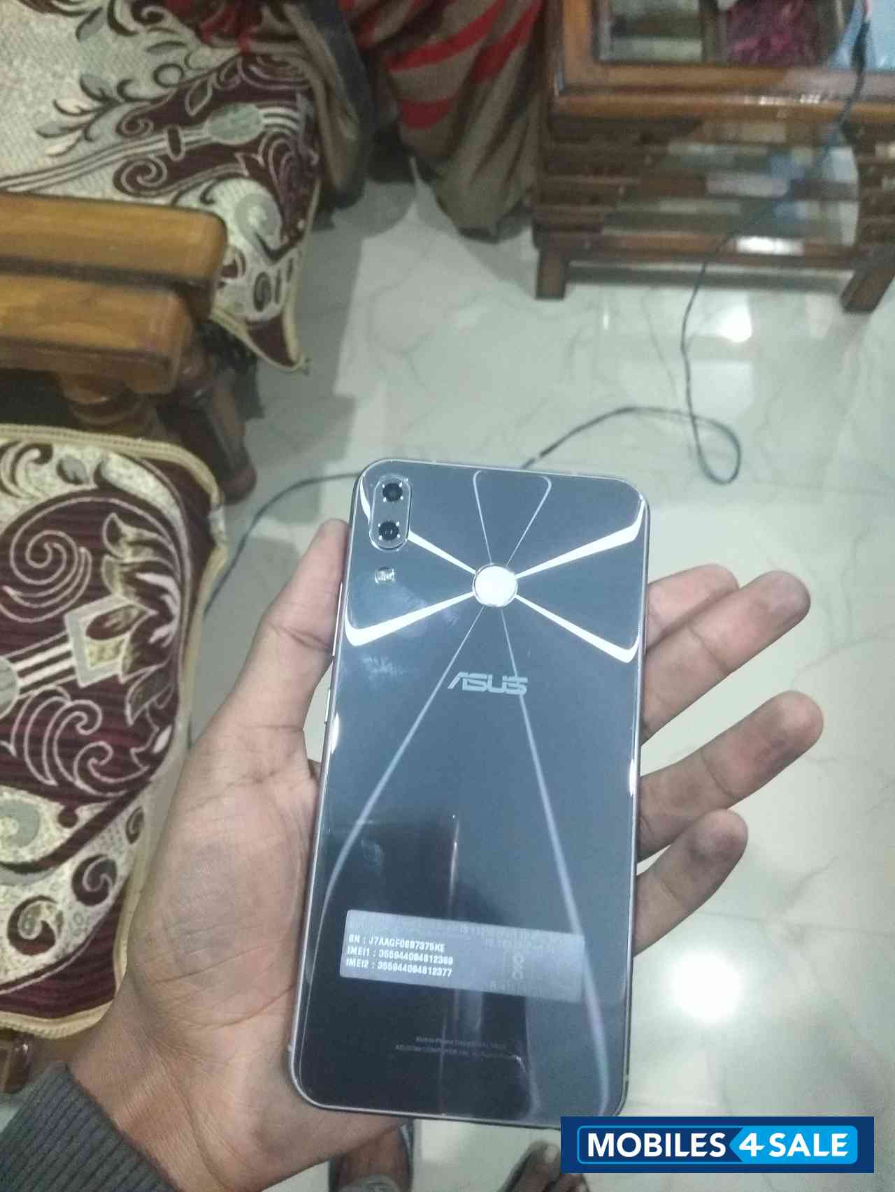 Asus  Zenfone 5z(8gb+256gb)