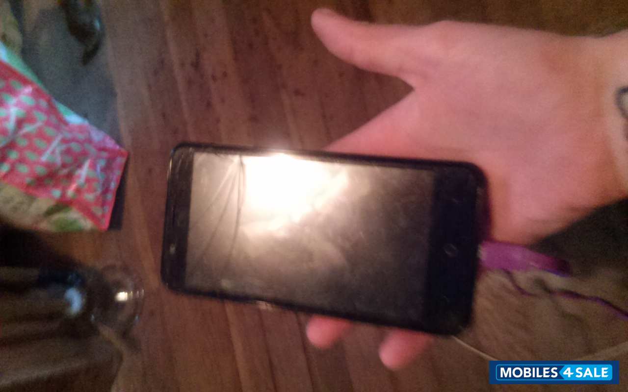 Black Alcatel Android ZTE Black Alcatel Android ZTE