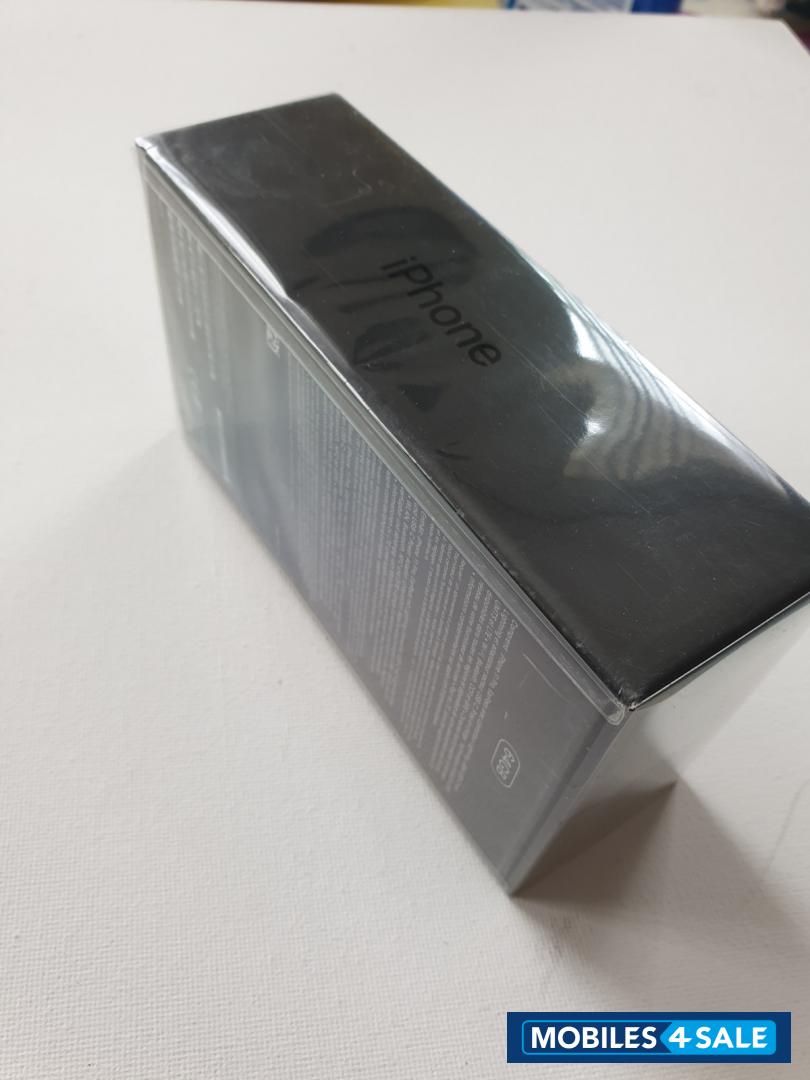 Space Gray Apple iPhone