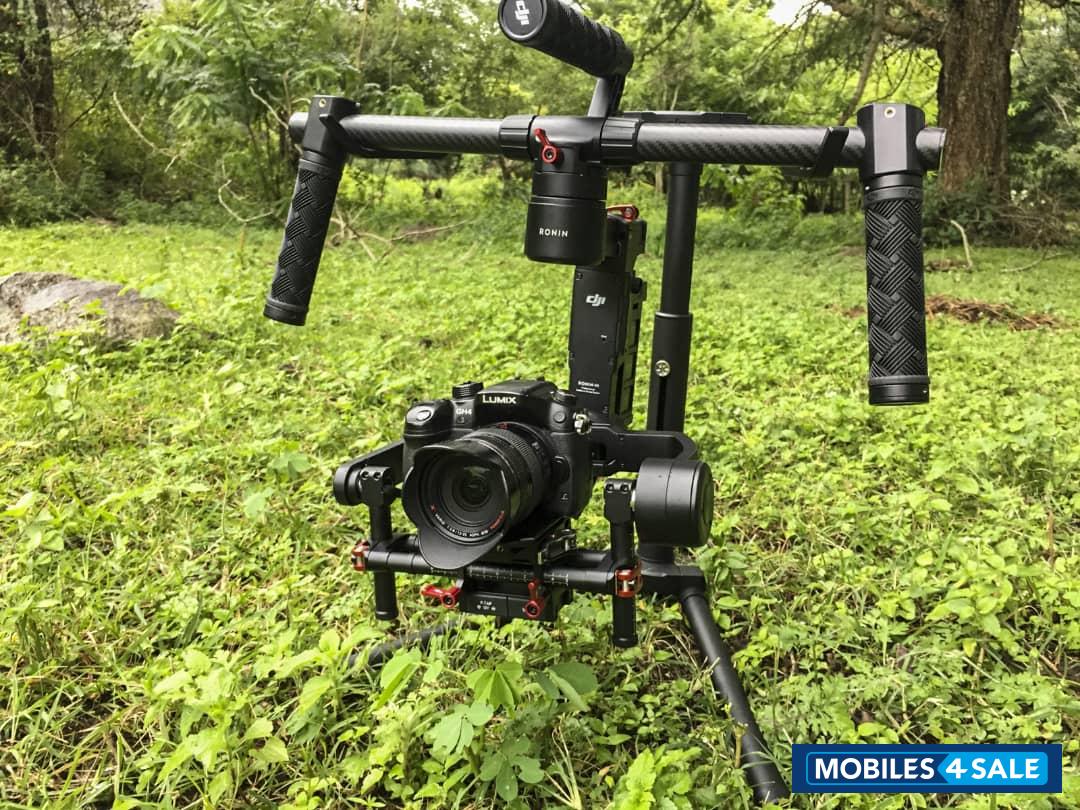 Apple  April iPhone.12 pro Max and iPhone 11