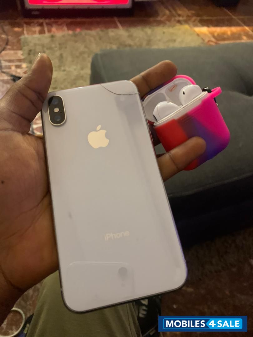 White Apple  Iphone x
