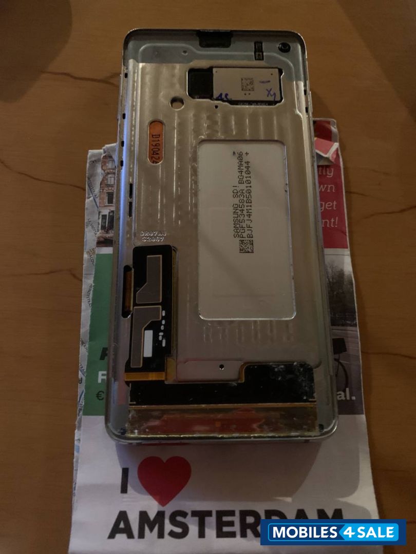 White Pearl Samsung Galaxy S