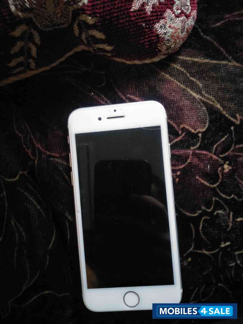 White Apple iPhone 8 White Apple iPhone 8