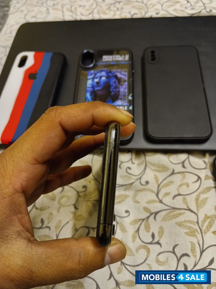 Space Gray Apple  iphone xs