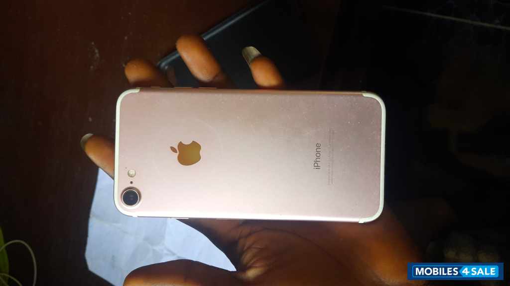 Rose Gold Apple iPhone 7