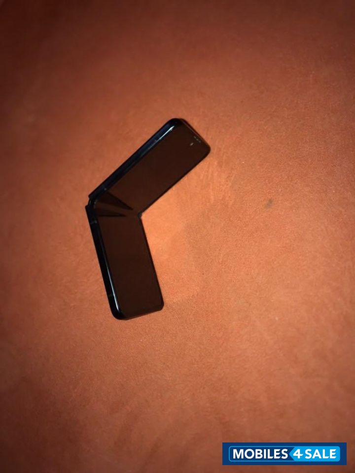 Galaxy z flip 3 5G SM-F711N