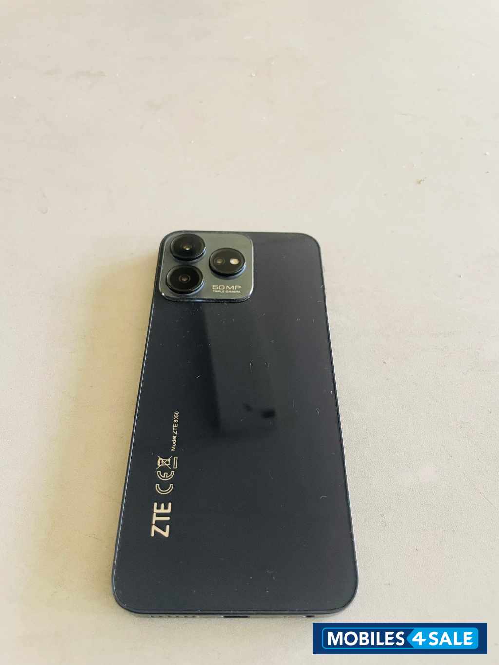 Black ZTE V50