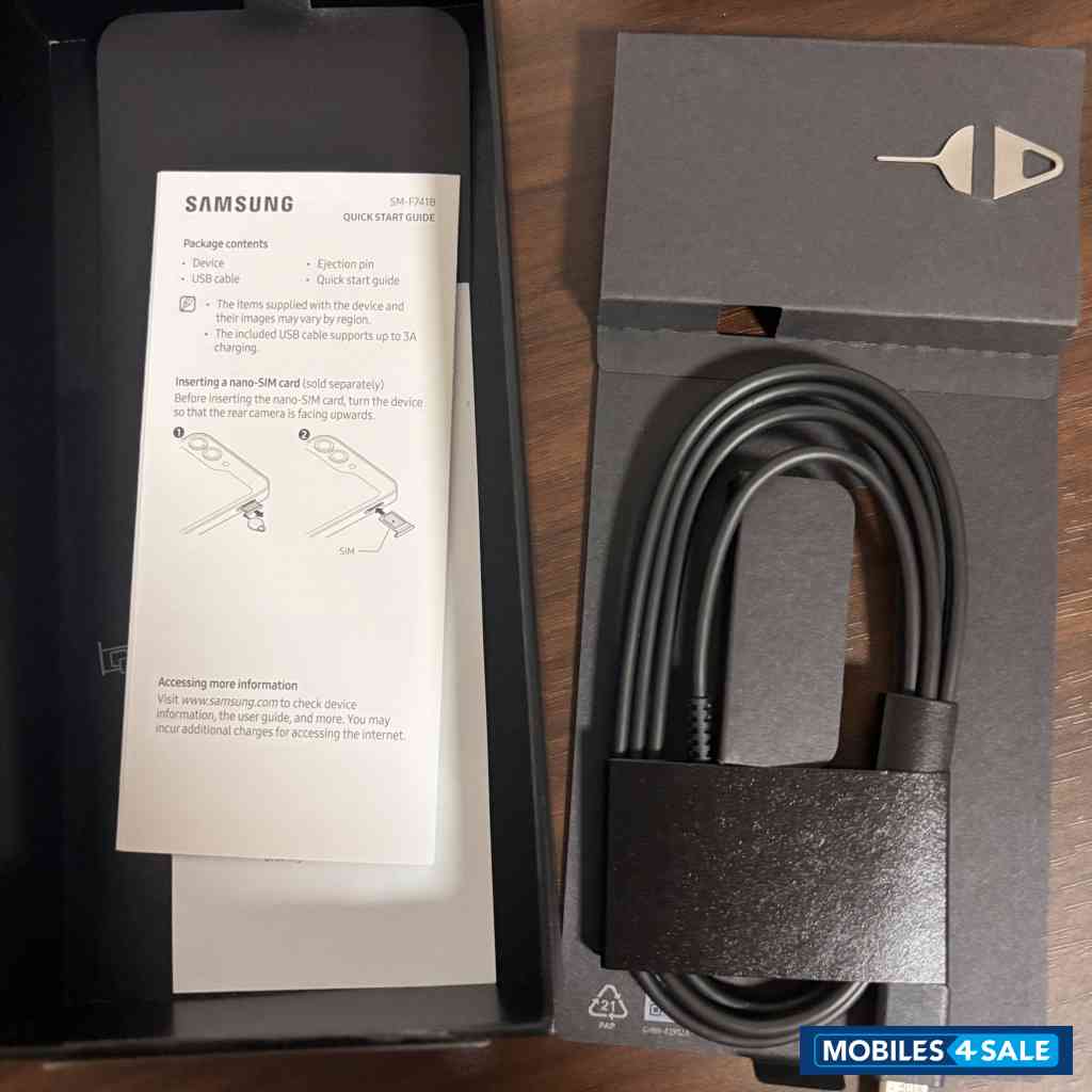 Samsung Galaxy flip z 6 Samsung Galaxy flip z 6