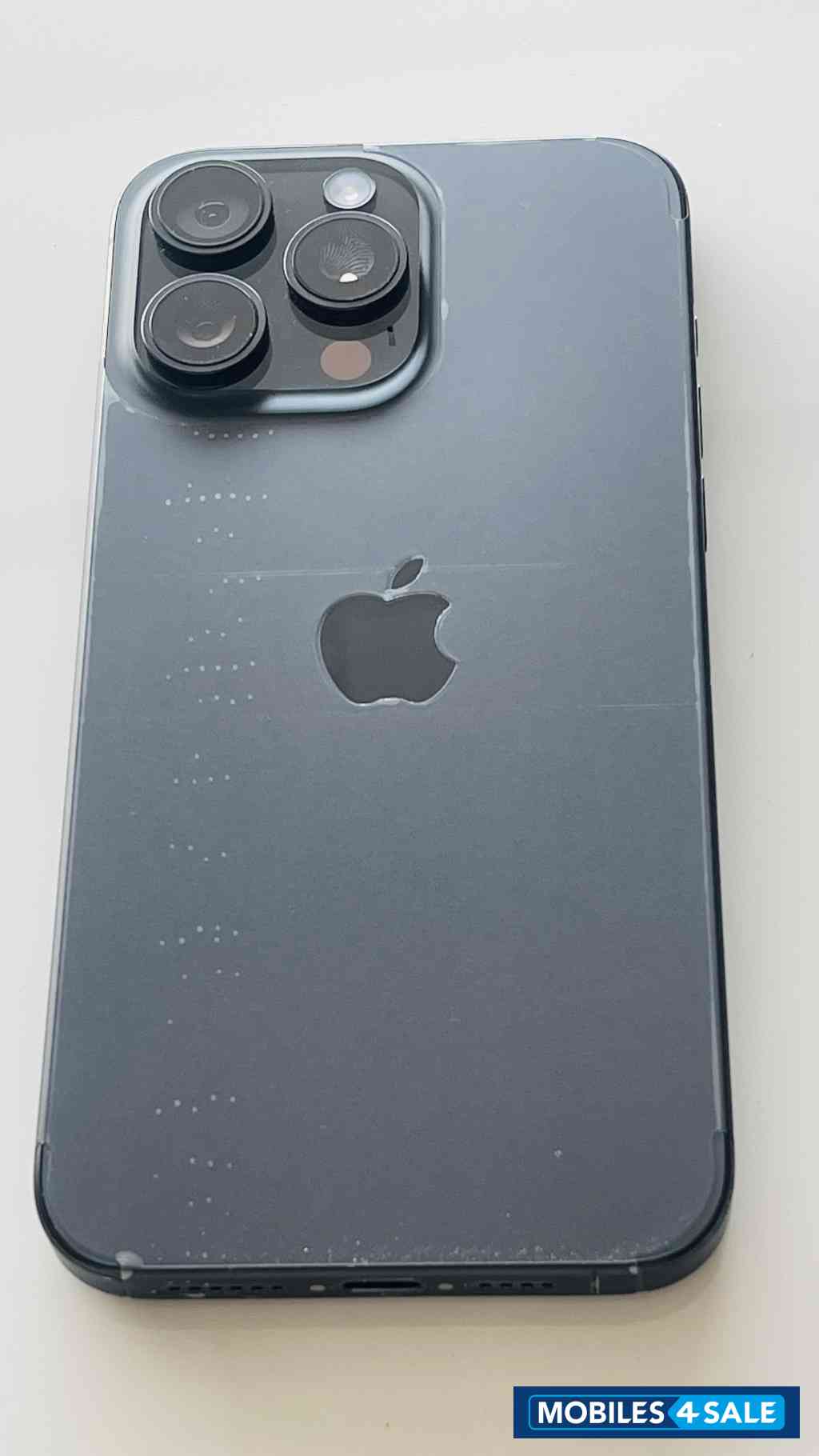 iPhone 15 pro 256 GB