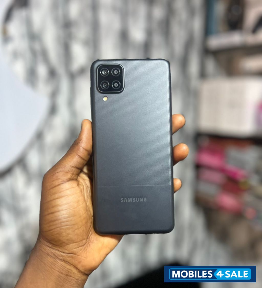 Samsung A12