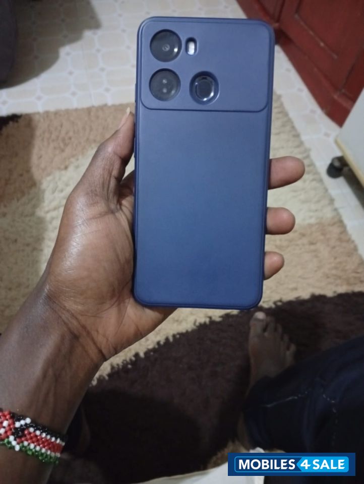 Force Black Itel P40