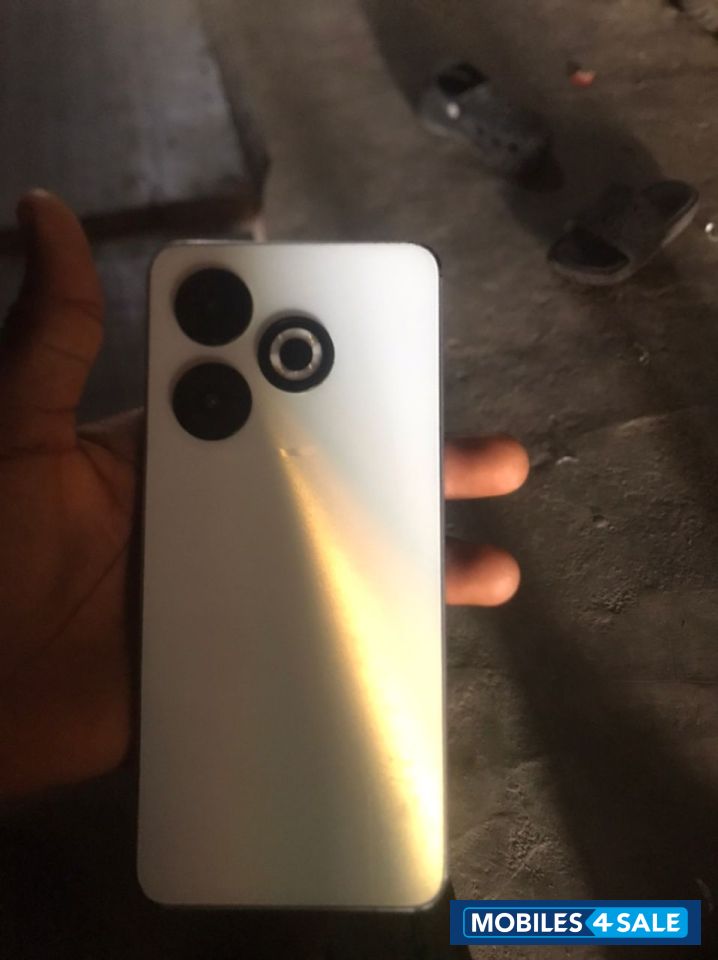 Infinix Smart 8 Infinix X6525