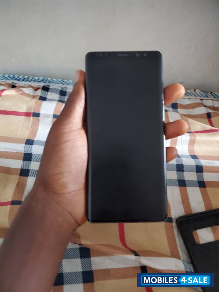 Black Samsung SM-N9500