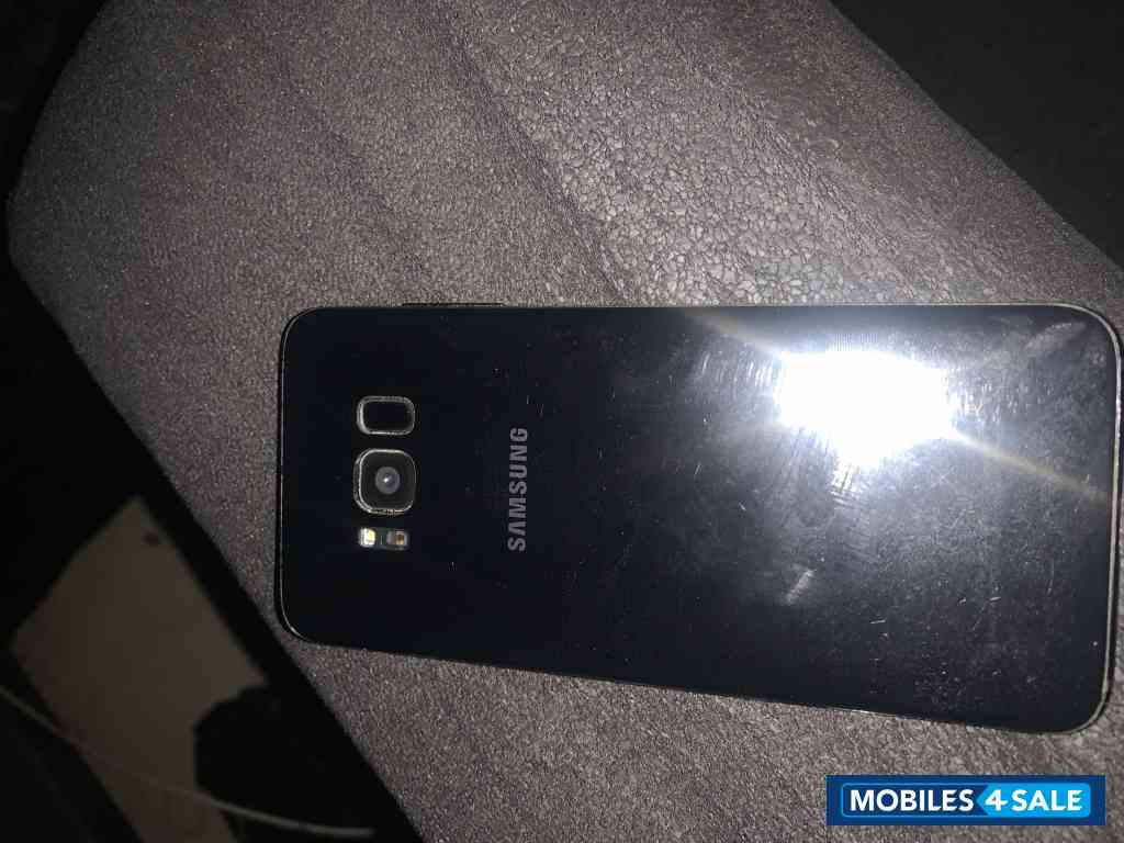 Black Samsung S8
