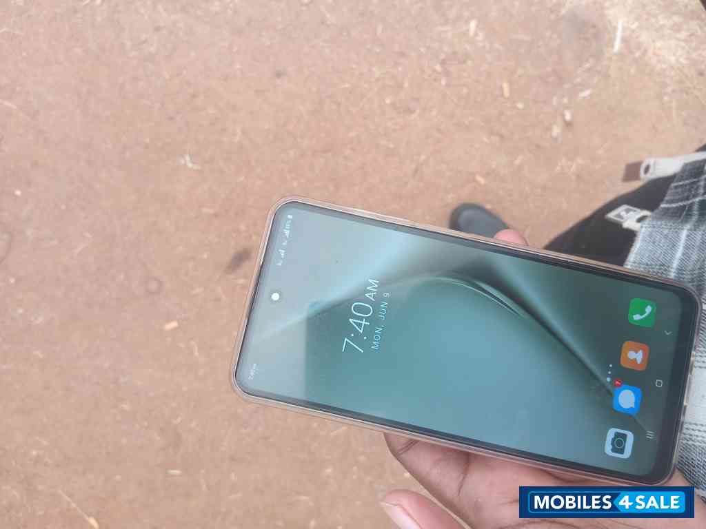 Huawei Pura 70 ultra Generic