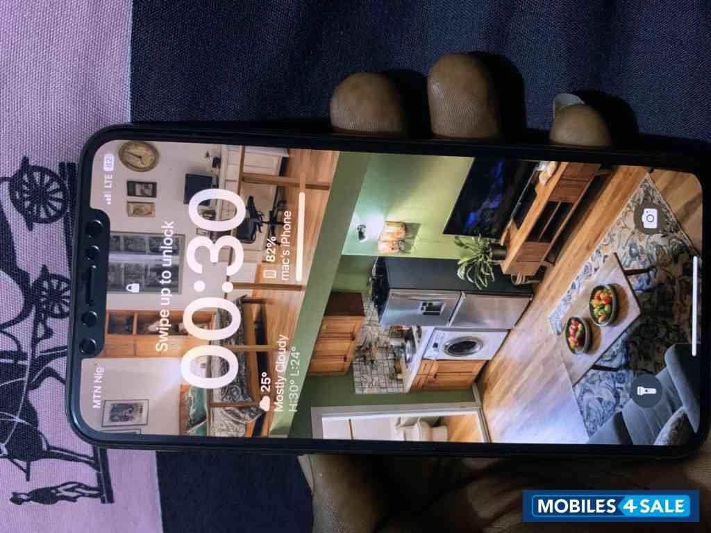 Green Apple iPhone 11 Pro Max 256GB