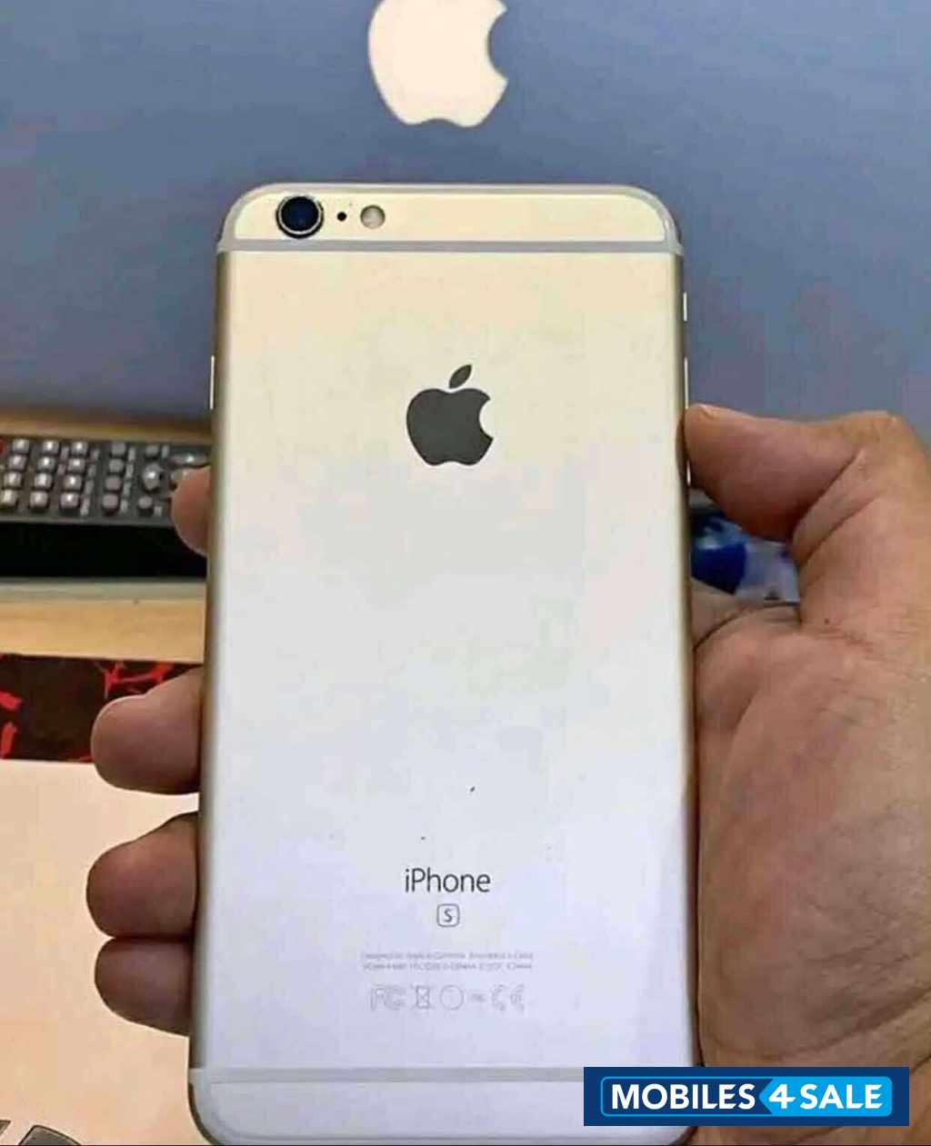 Gold iPhone 6s Plus
