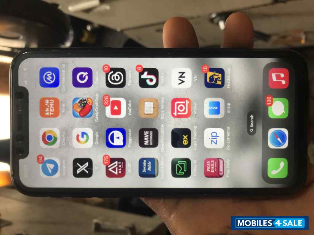 Black Iphone XR 128gb