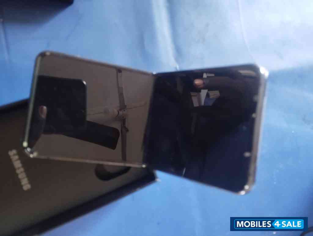 Samsung Galaxy Z FLIP 4