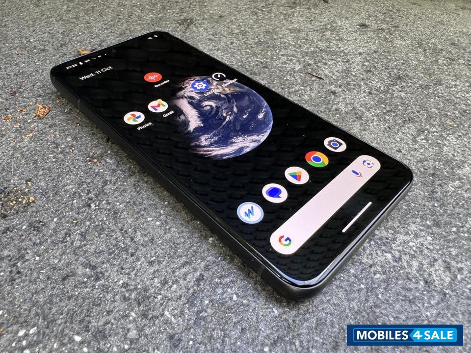 Black Google Pixel Pixel