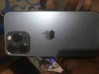 Black iPhone 15 promax