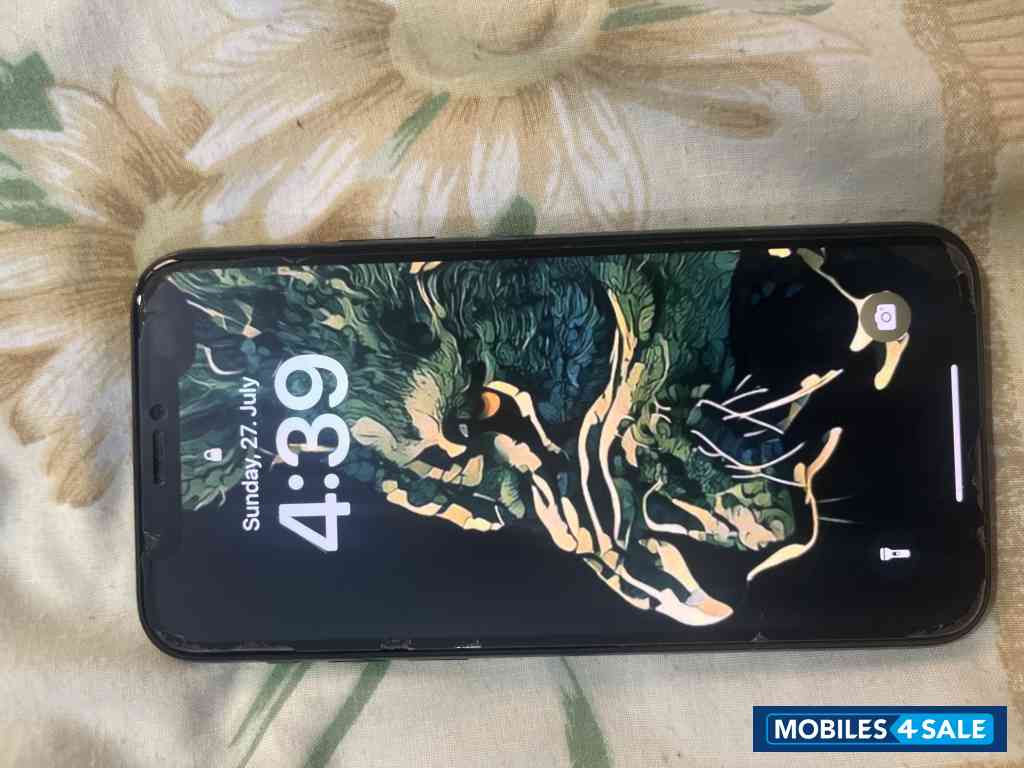 Green IPHONE 11 PRO Green IPHONE 11 PRO