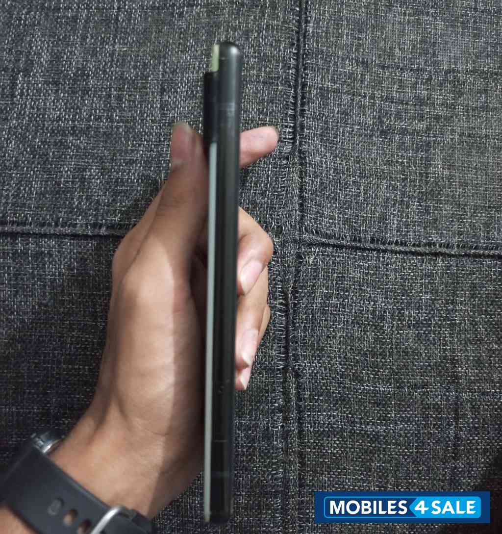 White And Light Green Google pixel Google pixel 6