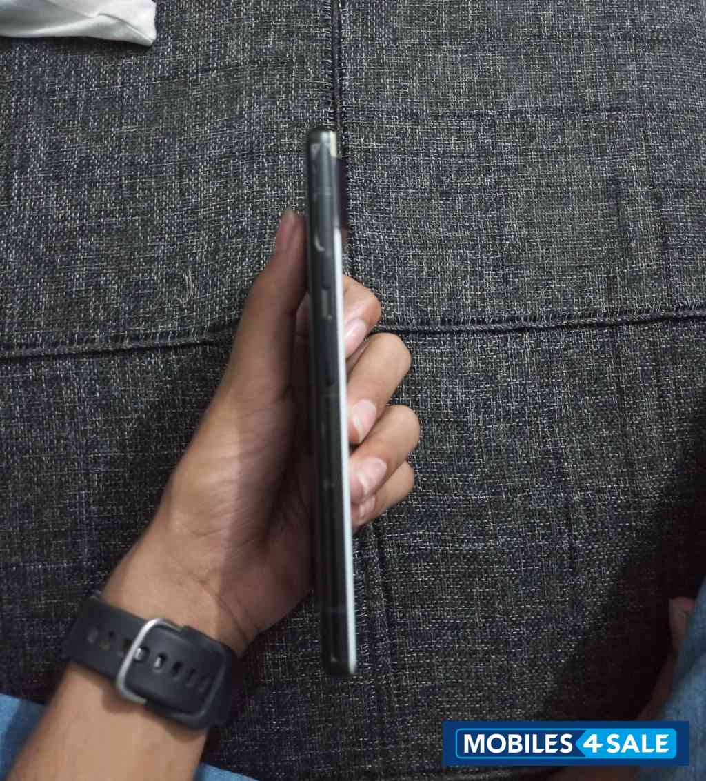 White And Light Green Google pixel Google pixel 6