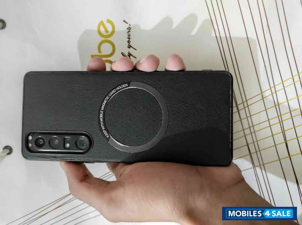 Black Sony Xperia 1 Mark 3